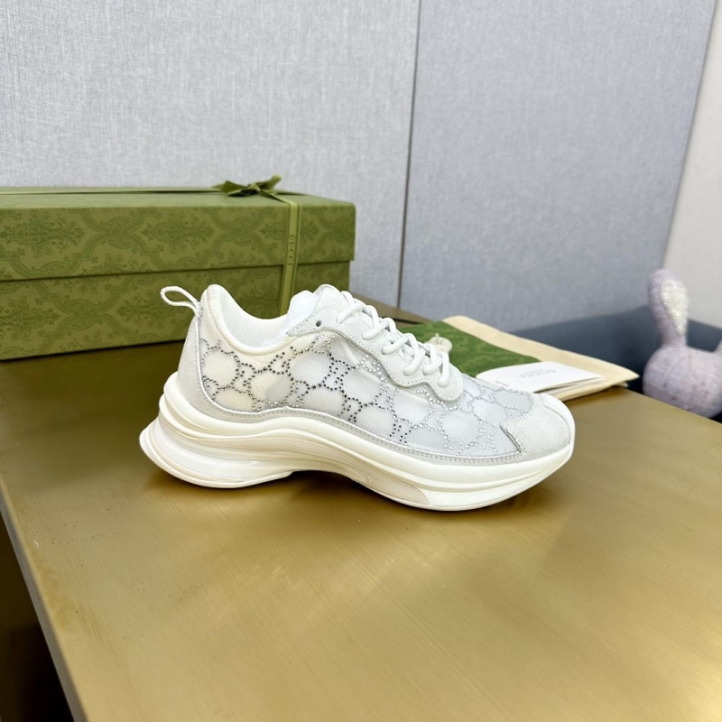 G*u*i casual shoes